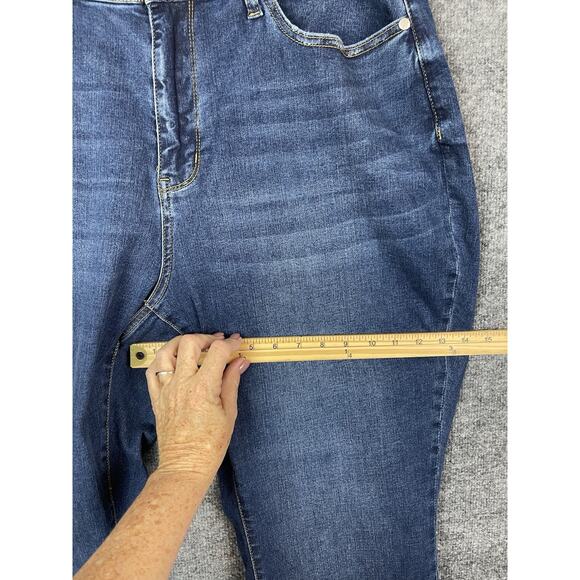 Judy Blue Jeans Women's Size 20W Boyfriend Fit Blue Strech - Picture 9 of 16